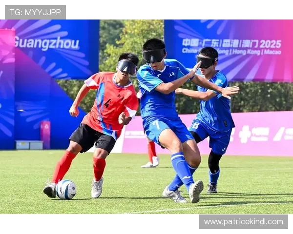 聚焦足球赛场：从技术到战术，全面解析球员表现与比赛胜负关键